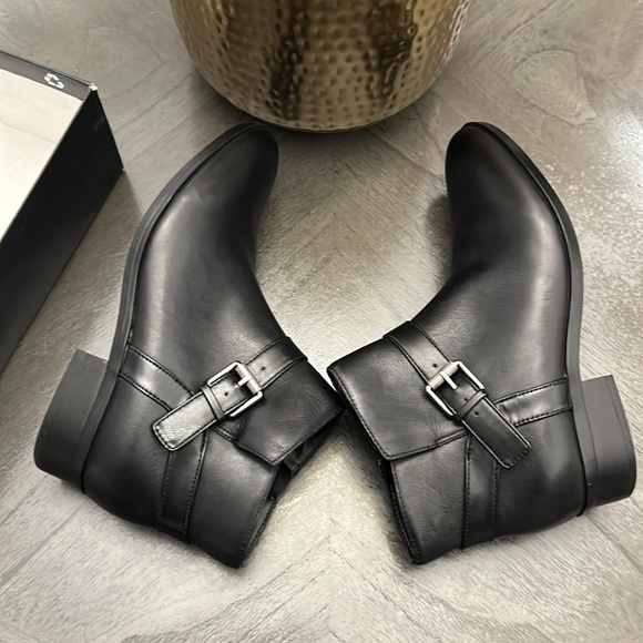 Naturalizer Ronan Ankle Boot - Picture 7 of 10